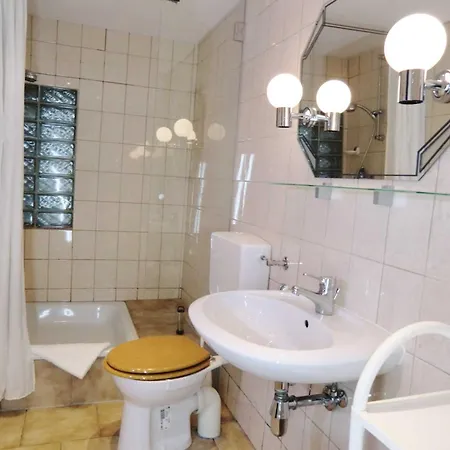 Ferienunterkunfte Apartament Wusterhusen