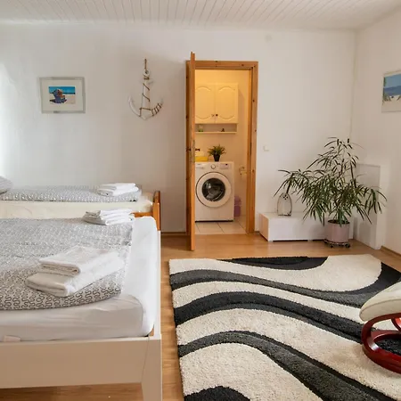 Ferienunterkunfte * Wusterhusen