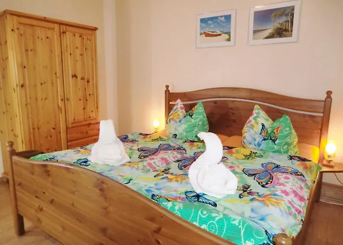 Ferienunterkunfte * Wusterhusen